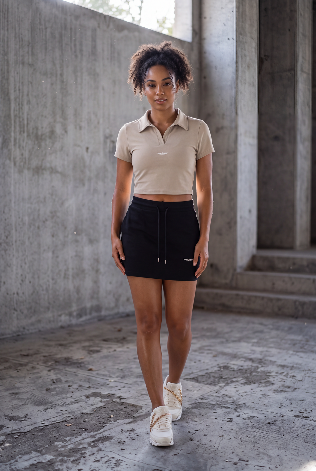 Crop Polo Col V — Glyphe Blanc