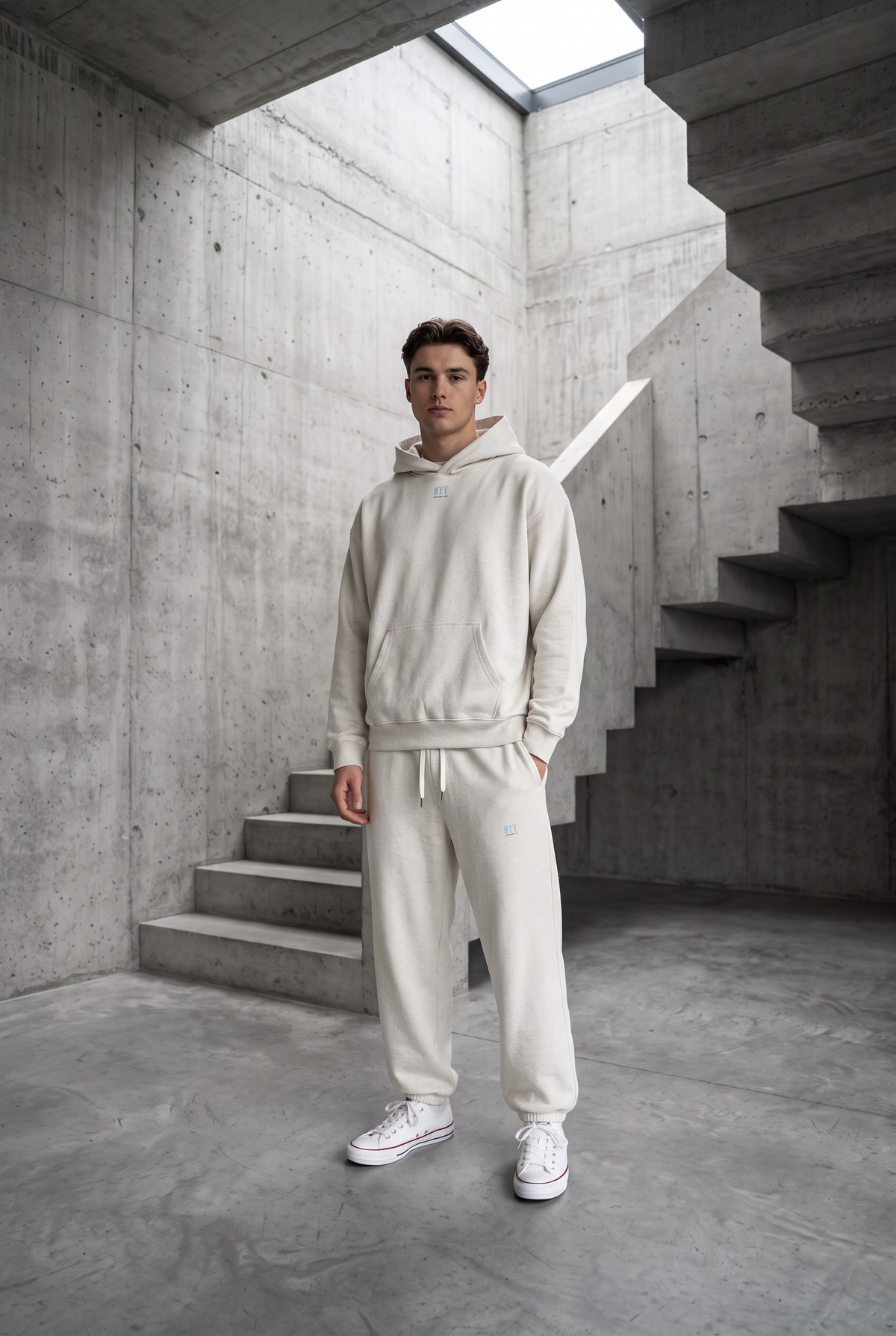 Jogger Molleton Coupe Féminine porté — jogger BTY Concept, streetwear athlétique
