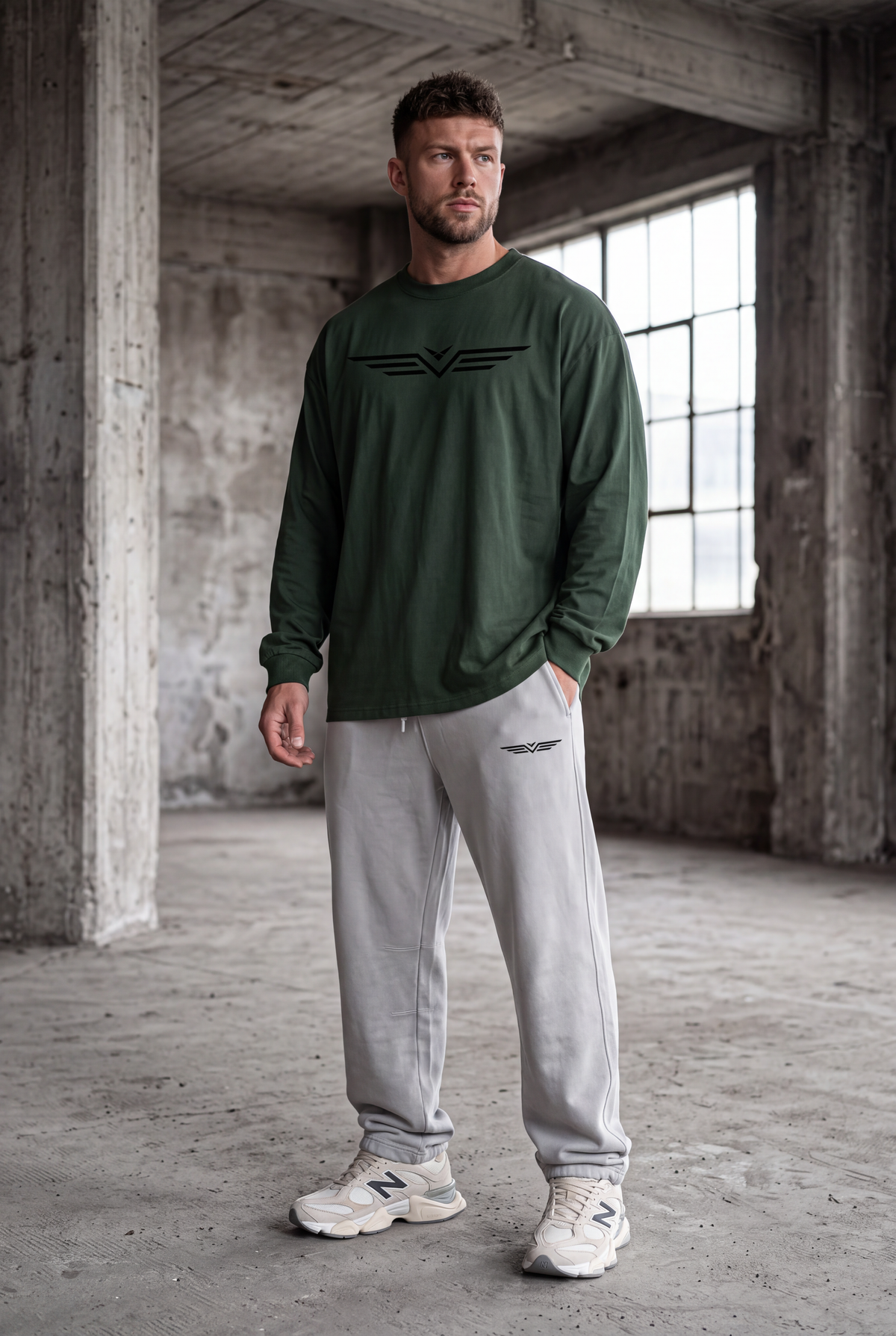 Tee Manches Longues Oversize Glyphe porté — tee-shirt BTY Concept