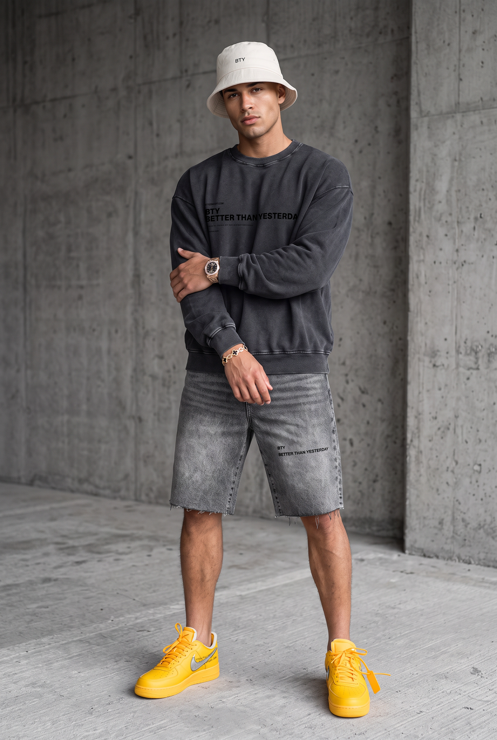 Tee Manches Longues Délavé Acide porté — tee-shirt BTY Concept, streetwear athlétique